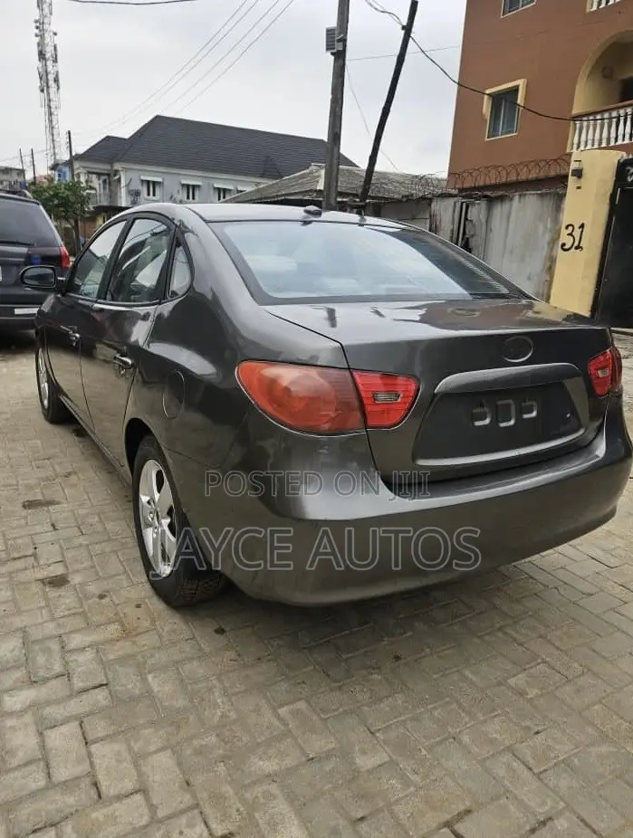 Hyundai Elantra 2009 Gray