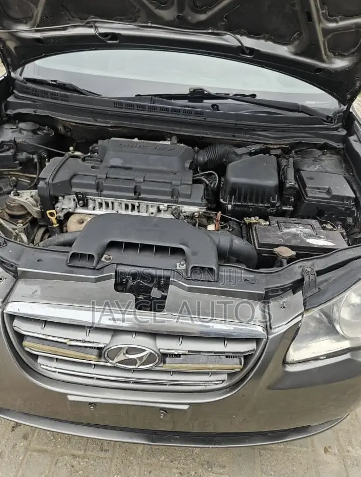 Hyundai Elantra 2009 Gray