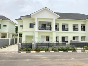 4bdrm Duplex in Life Camp for rent
