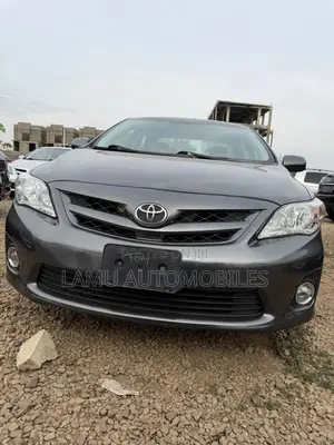 Toyota Corolla 2012 Gray