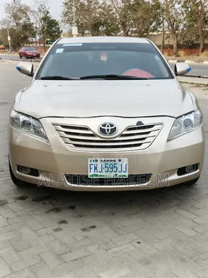 Toyota Camry LE 4dr Sedan (2.4L 4cyl 5A) 2008 Gold