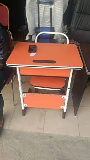 Modern Student Study Desk – Compact Adjustable Desk