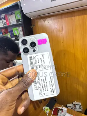 Apple iPhone 15 Pro 128 GB Silver