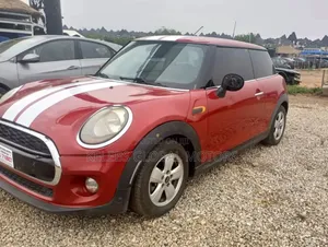 Mini Cooper 2017 Red