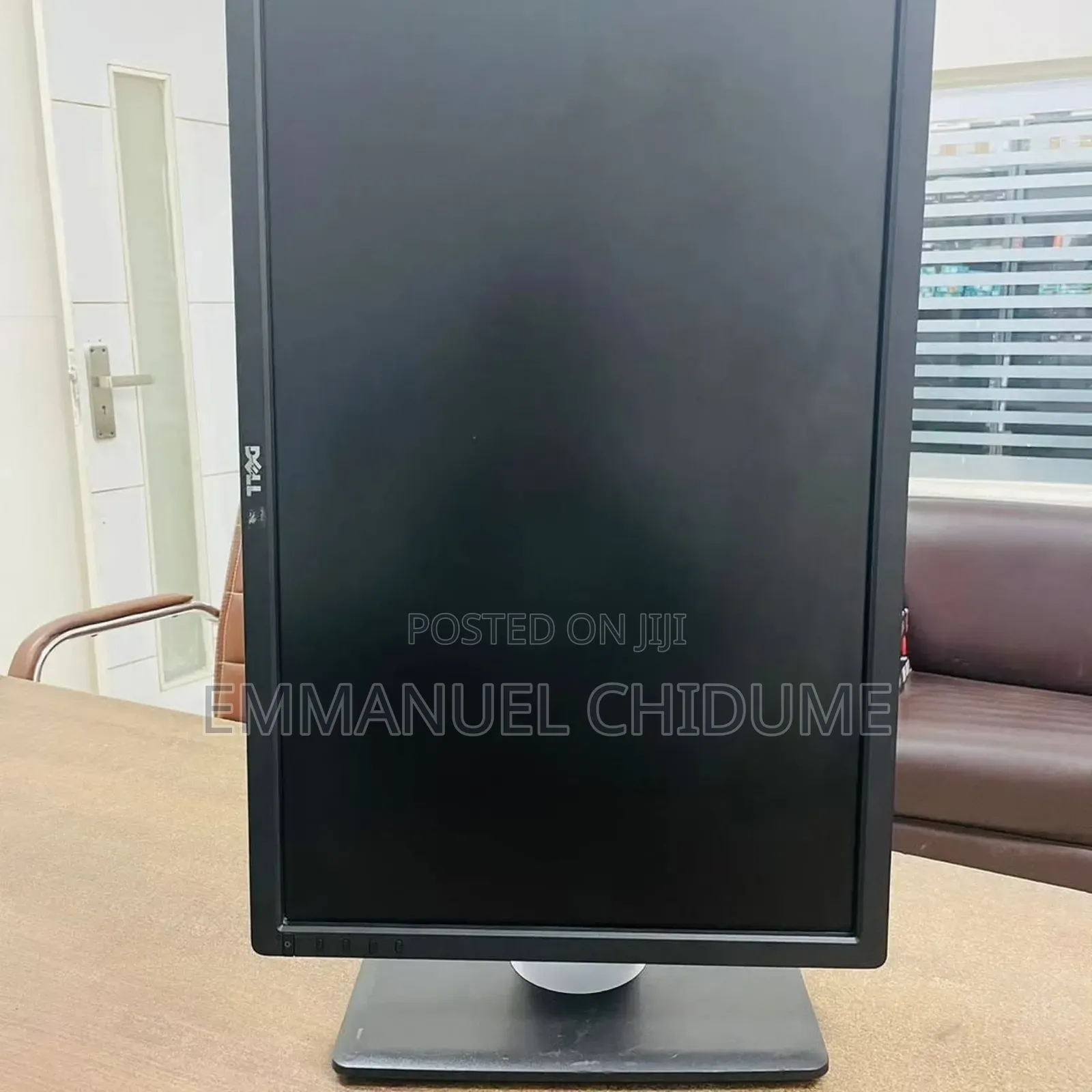 24 Inches 
Dell Ultra Sharp