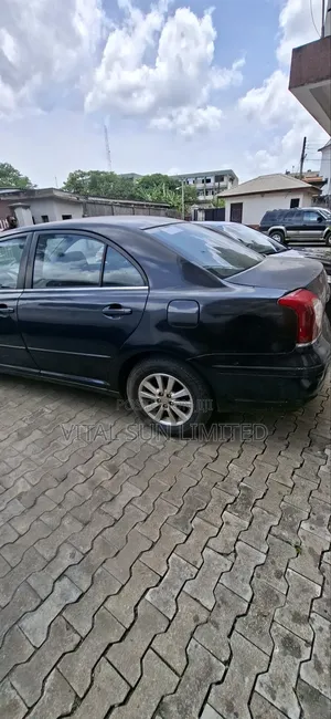 Toyota Avensis 2006 Black