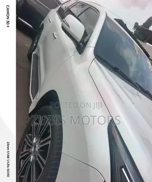 Lexus LX 570 AWD 2019 White