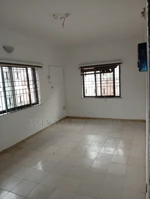 3bdrm Block of Flats in Oregun for rent