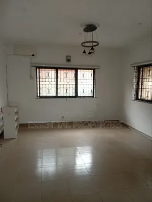3bdrm Block of Flats in Oregun for rent