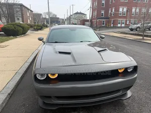 Dodge Challenger SXT RWD 2018 Gray