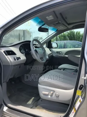 Toyota Sienna XLE 7 Passenger 2011 Silver