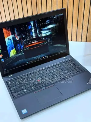 Laptop Lenovo 8GB Intel Core i5 HDD 1T