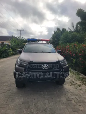 Toyota Hilux 2021 Gray