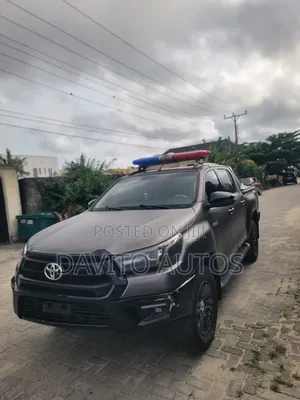 Toyota Hilux 2021 Gray