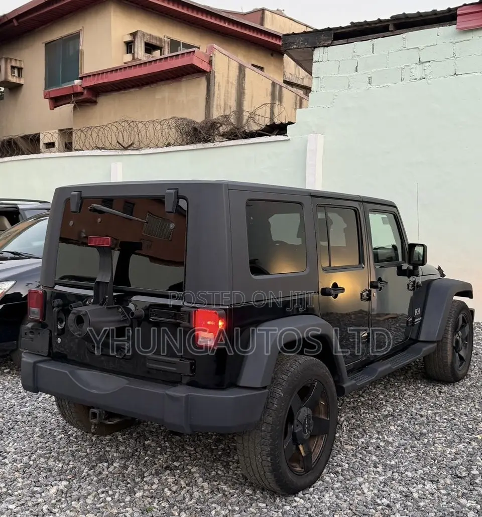 Jeep Wrangler 4.0 Sahara Automatic 2008 Black