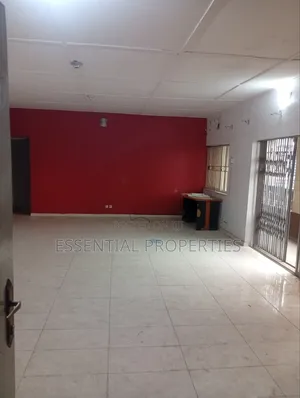 3bdrm Block of Flats in Boeat  Estate  Abc, Adeniyi Jones for rent