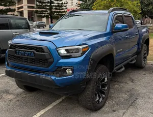 Toyota Tacoma 4dr Double Cab 2016 Blue