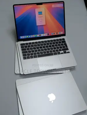 Laptop Apple MacBook Air 2022 M2 8GB Apple M2 SSD 256GB
