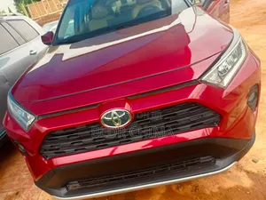 Toyota RAV4 Limited AWD 2020 Red