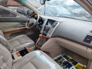 Lexus RX 330 2005 Gold