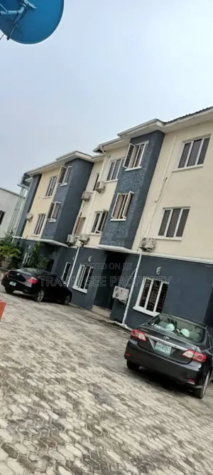 1bdrm Block of Flats in Private Estate for sale