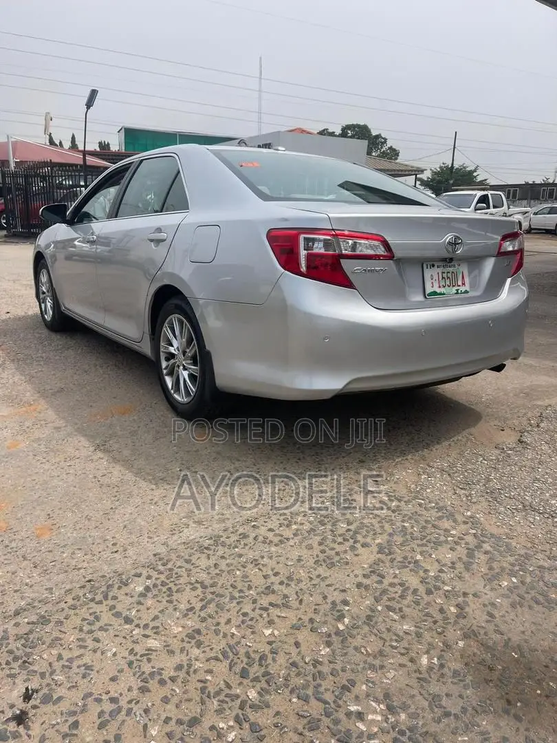 Toyota Camry 2012 Silver