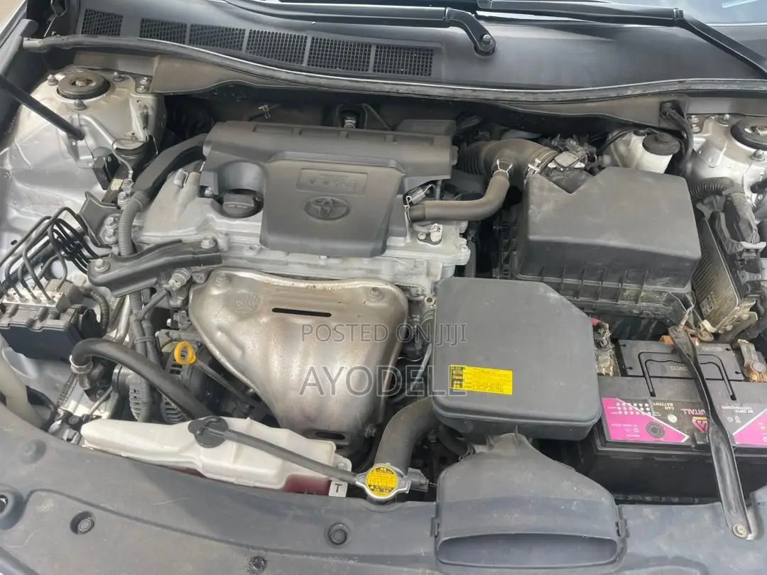 Toyota Camry 2012 Silver