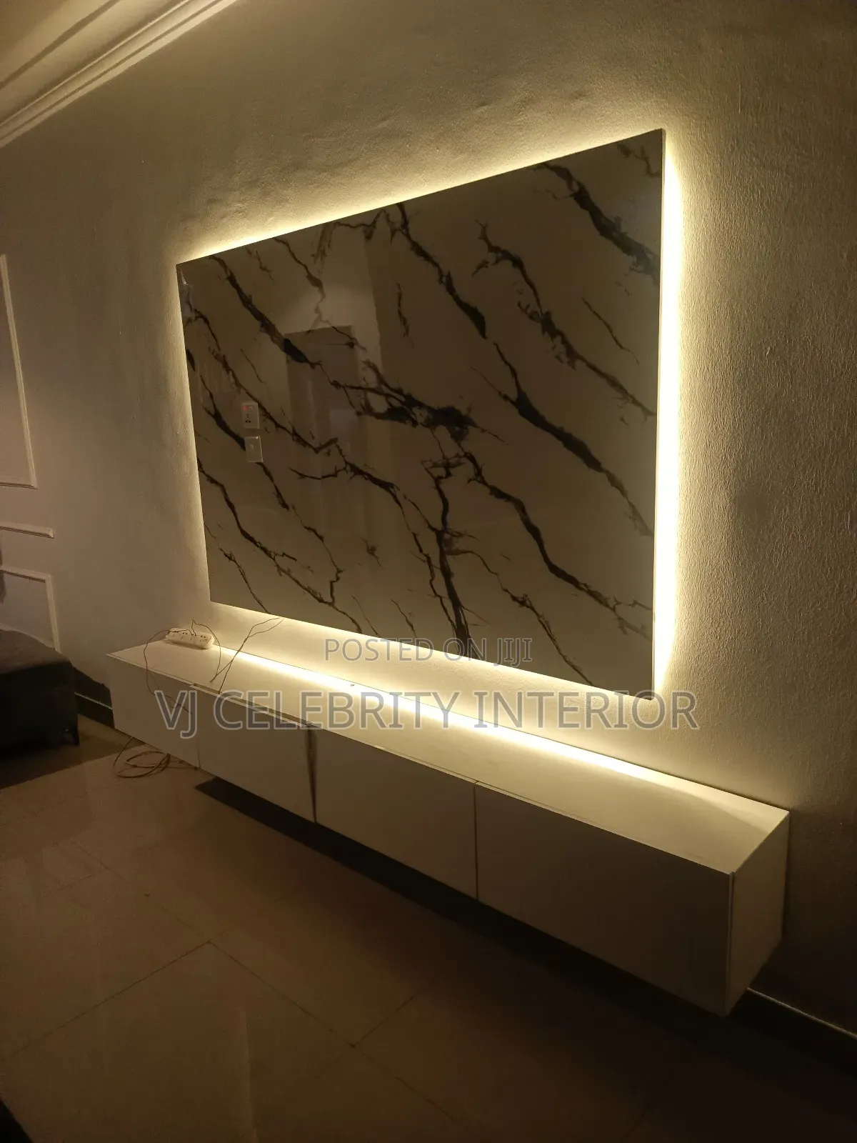 Brand New 8ft Floating Console With Wallclading HDF High Glossy