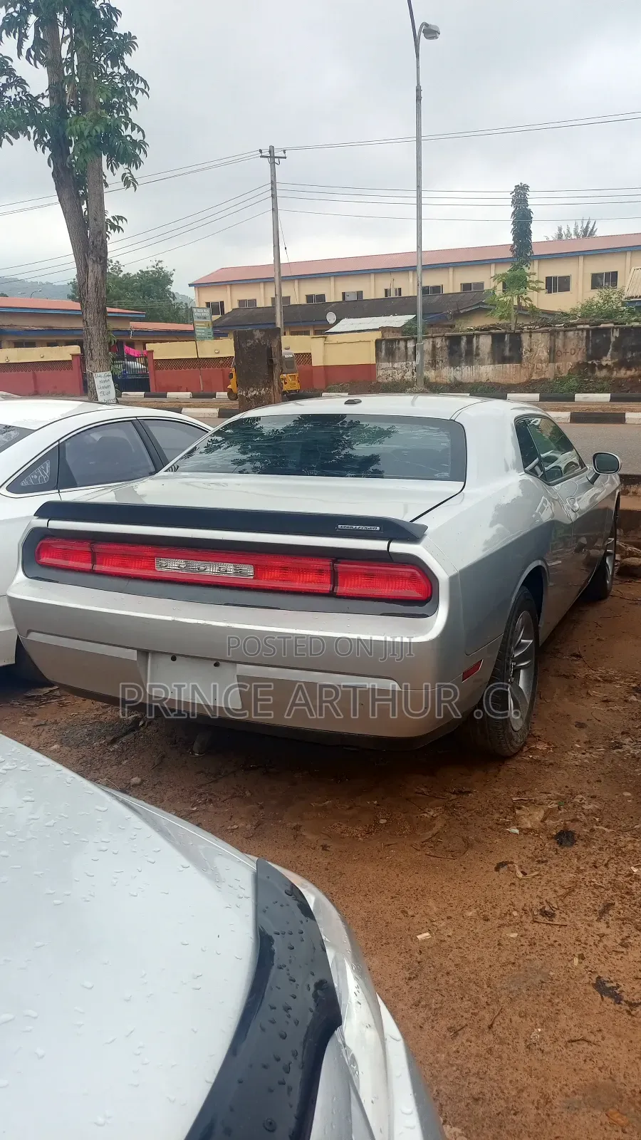 Dodge Challenger 2010 Silver