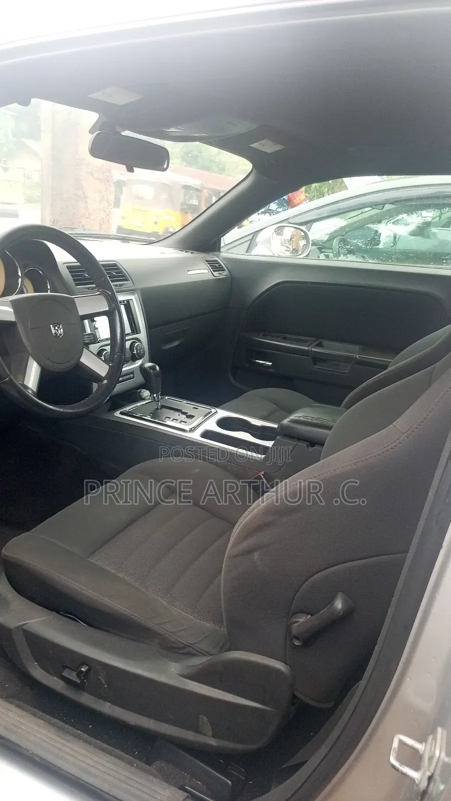 Dodge Challenger 2010 Silver