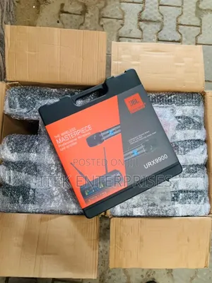 JBL Entertainment Urx9900 Professional Dual Wireless Microphone System