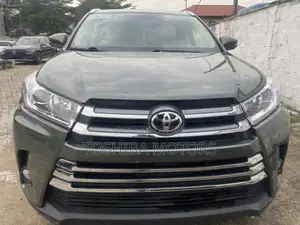 Toyota Highlander Limited 4dr SUV AWD (3.5L 6cyl 6A) 2015 Green