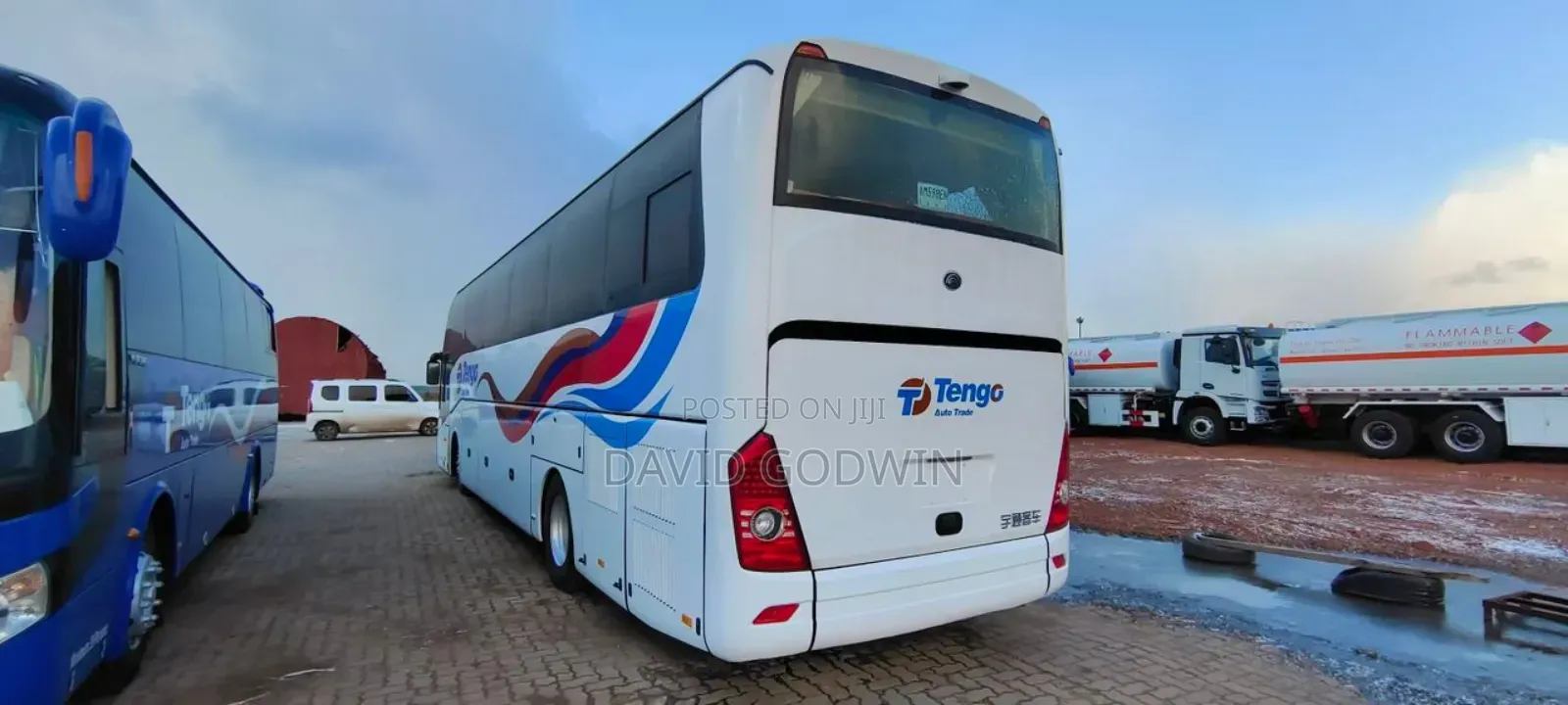 Yutong Sightseeing Bus 2020 Blue