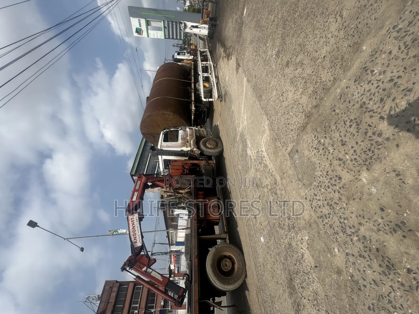 17tons Haib Available for Rental