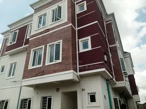 Furnished 2bdrm Block of Flats in Ijesha, Surulere for rent