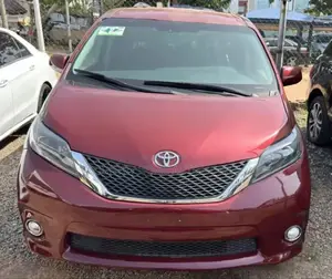 Toyota Sienna SE Premium 8 Passenger (3.5L 6cyl 6A) 2016 Burgundy