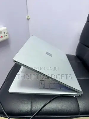 Laptop Microsoft Surface Book 8GB Intel Core i5 SSD 128GB