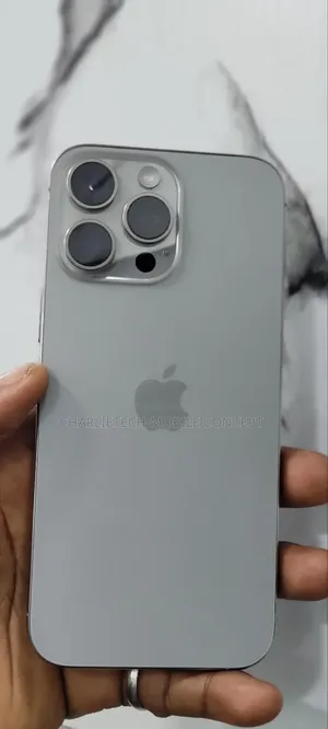 Apple iPhone 16 Pro Max a Isolo don siyarwa | Farasoshi a Jiji.ng