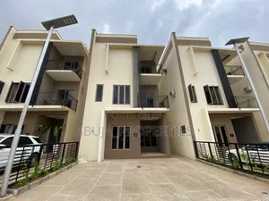 5bdrm Duplex in Jabi for rent