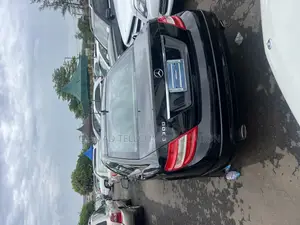 Mercedes-Benz C300 2011 Black