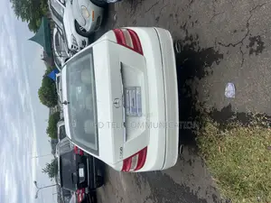 Mercedes-Benz C300 2011 White
