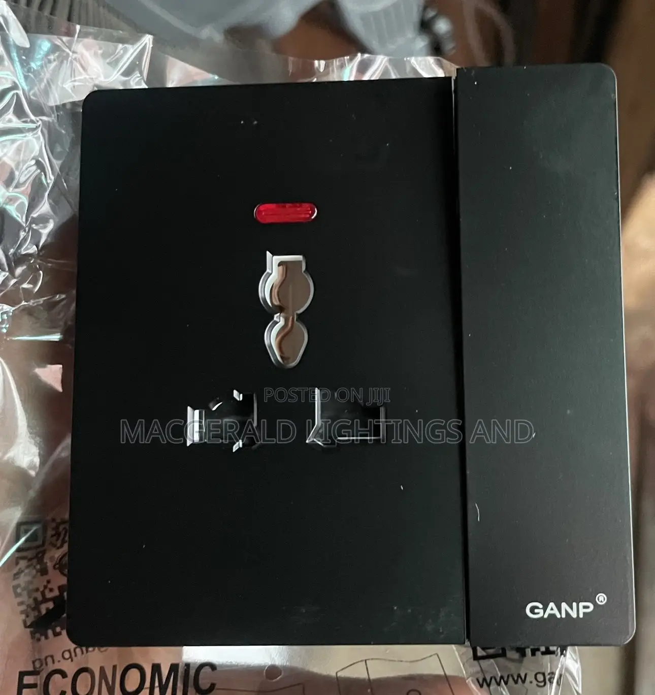 Socket and Switch