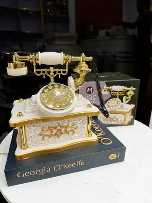 Vintage Style Old Telephone Music Box Ornament