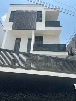 5bdrm Duplex in Omole Phase 1 for rent