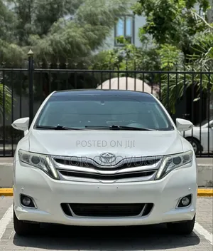 Toyota Venza Limited 4dr Wagon AWD (3.5L 6cyl 6A) 2015 White