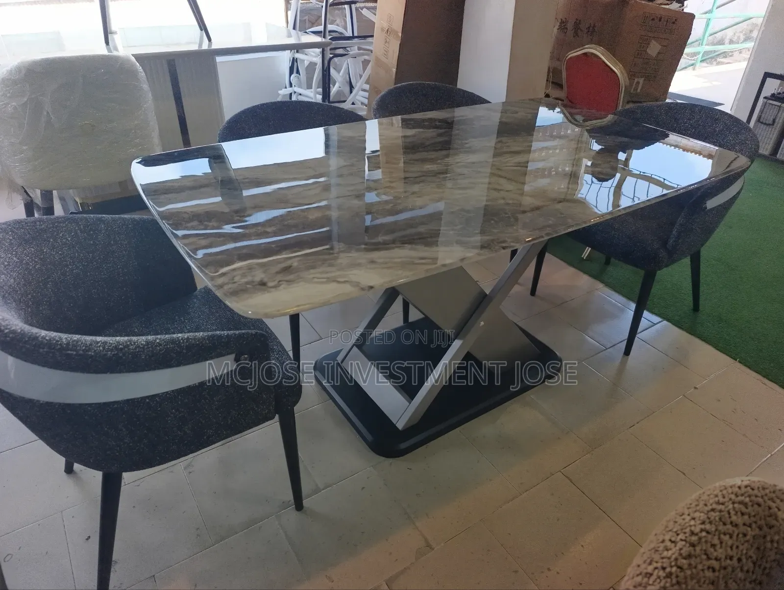Unique Dining Table Set.