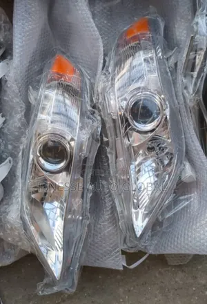 Head Light for Toyota Camry 2010 Model