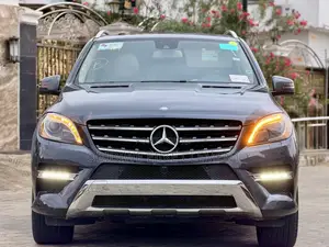 Mercedes-Benz M Class ML350 4dr SUV (3.5L 6cyl 7A) 2014 Gray