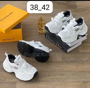 Premium White Chunky Sneakers (Unisex) – Comfortable Stylish