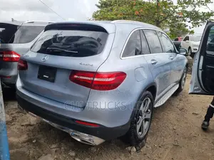Mercedes-Benz GLC-Class 2019 Blue